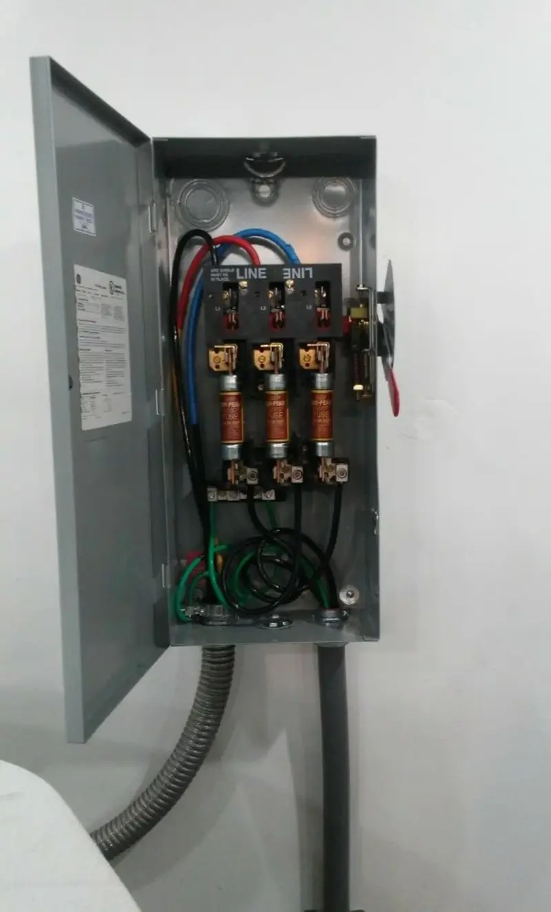 Three-phase disconnect switch installed for Smoke Detector Installation in Galt